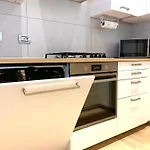 Modern 90sqm - Ideal Base For Parma & Modena *