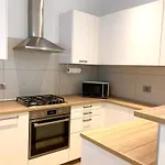 Appartement Modern 90sqm - Ideal Base For Parma & Modena