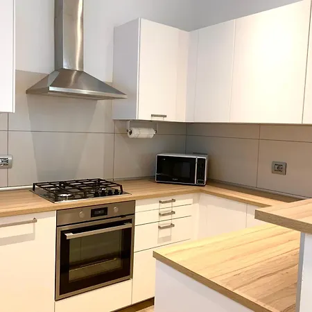 Lägenhet Modern 90sqm - Ideal Base For Parma & Modena